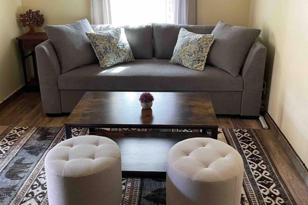 Parkway Yellowstone Guest House Apartment #3 Gardiner Bagian luar foto